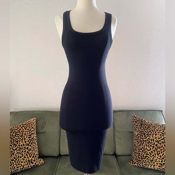 Clyque - Picture 1 of 3